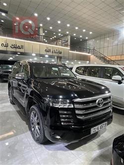 تۆیۆتا لاند کروزەر